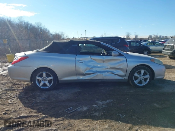 2006 Toyota Solara SE z VIN 4T1FA38P76U086799, wystawiony jako IAAI lot #41337669 z przebiegiem 147 176 mil mil oraz . Historia ofert i sprzedaży dostępna na DreamBid. Obrazek 13.