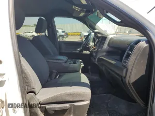 2024 Ram 2500 Tradesman z VIN 3C6UR5HL9RG141202, wystawiony jako Copart lot #56308845 z przebiegiem Nie podano mil oraz Szkoda całkowita • Salvage title. Historia ofert i sprzedaży dostępna na DreamBid. Obrazek 7.