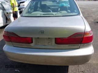 1998 Honda Accord LX with VIN 1HGCG5648WA084802, listed as a IAAI auction lot 42424338 with 201,552 mi miles and . Bid and sale history available at DreamBid. Image 16.