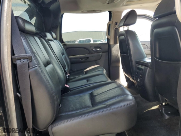 2007 Chevrolet Avalanche LT w/2LT with VIN 3GNEC12J57G199701, listed as a Copart auction lot 73670114 with 144,151 mi miles and Salvage Title. Bid and sale history available at carsss.com. Image 10.