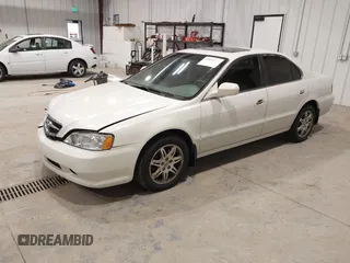 2001 Acura TL with VIN 19UUA56691A034068, listed as a IAAI auction lot 41834708 with 131,288 mi miles. Bid and sale history available at carsss.com. Image 2.