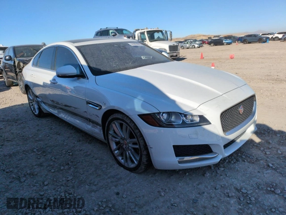 2016 Jaguar XF 35t Prestige with VIN SAJBE4BV1GCY08779, listed as a Copart auction lot 41801805 with 69,455 mi miles and Salvage Title. Bid and sale history available at carsss.com. Image 4.