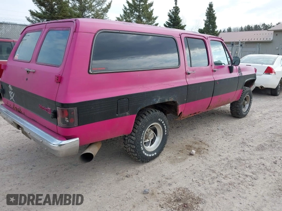 1981 Chevrolet Suburban z VIN 1G8EK16L5BF127764, wystawiony jako IAAI lot #42062572 z przebiegiem 83 014 mil mil oraz . Historia ofert i sprzedaży dostępna na DreamBid. Obrazek 4.