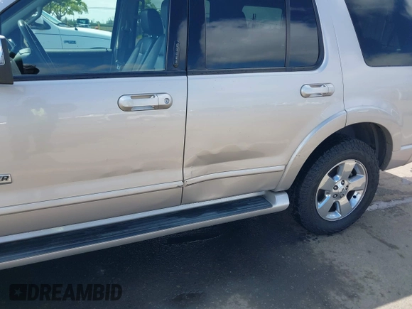 2006 Ford Explorer Limited with VIN 1FMEU758X6UA76064, listed as a IAAI auction lot 42078146 with 152,433 mi miles and . Bid and sale history available at DreamBid. Image 6.