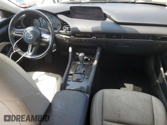2021 Mazda 3 Preferred with VIN JM1BPBCL3M1340622, listed as a Copart auction lot 68418964 with 41,524 mi miles and Salvage Title. Bid and sale history available at DreamBid. Image 8.