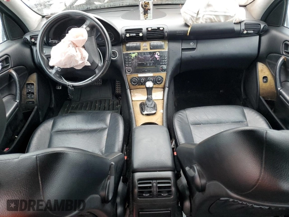 2007 Mercedes-Benz C 230 Sport z VIN WDBRF52H27E023149, wystawiony jako Copart lot #42544025 z przebiegiem 143 576 mil mil oraz Nie do naprawy • Non repairable. Historia ofert i sprzedaży dostępna na DreamBid. Obrazek 8.