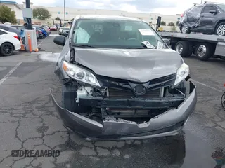 2019 Toyota Sienna L с VIN 5TDZZ3DCXKS966861, выставлен на аукционе IAAI как лот 41739828 с пробегом 64 305 миль миль и . История ставок и продаж доступна на DreamBid. Изображение 6.