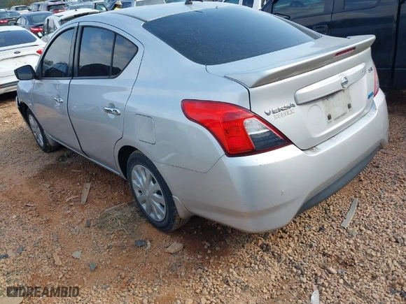 2015 Nissan Versa S Plus with VIN 3N1CN7APXFL831393, listed as a IAAI auction lot 41511732 with 132,270 mi miles. Bid and sale history available at carsss.com. Image 3.