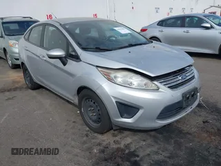2011 Ford Fiesta SE with VIN 3FADP4BJ8BM216789, listed as a IAAI auction lot 41843080 with 95,424 mi miles. Bid and sale history available at carsss.com. Image 1.