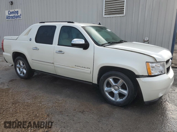 2013 Chevrolet Avalanche LTZ with VIN 3GNMCGE07DG227902, listed as a Copart auction lot 55351315 with 133,287 mi miles and Clean title. Bid and sale history available at DreamBid. Image 4.