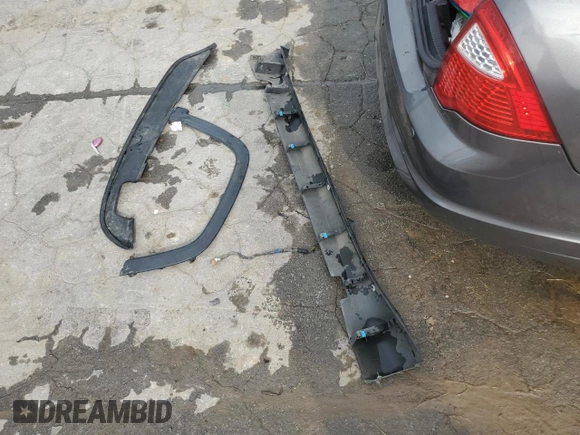 2012 Ford Fusion Hybrid z VIN 3FADP0L33CR211609, wystawiony jako Copart lot #60873005 z przebiegiem 144 474 mil mil oraz Szkoda całkowita • Salvage title. Historia ofert i sprzedaży dostępna na DreamBid. Obrazek 12.