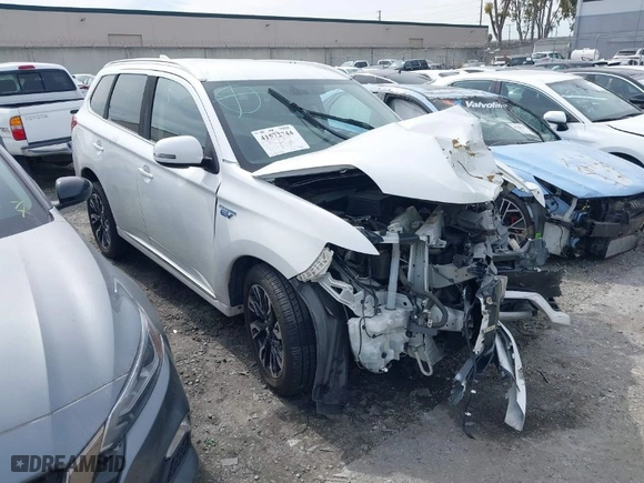 2018 Mitsubishi Outlander PHEV SEL with VIN JA4J24A50JZ044071, listed as a IAAI auction lot 41572744 with 168645 miles. Bid and sale history available at carsss.com. Image 1.