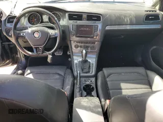 2017 Volkswagen Golf S z VIN 3VWH17AU0HM537838, wystawiony jako Copart lot #52188285 z przebiegiem 79 767 mil mil oraz Szkoda całkowita • Salvage title. Historia ofert i sprzedaży dostępna na DreamBid. Obrazek 8.