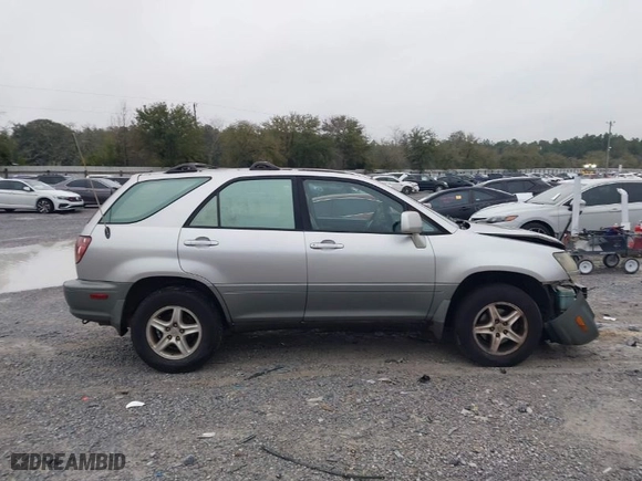 2000 Lexus RX 300 with VIN JT6GF10U4Y0072005, listed as a IAAI auction lot 41632324 with 236,004 mi miles. Bid and sale history available at carsss.com. Image 13.