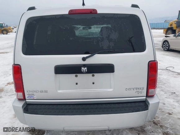 2011 Dodge Nitro Heat with VIN 1D4PU4GX1BW607458, listed as a IAAI auction lot 41279270 with 90,969 mi miles. Bid and sale history available at carsss.com. Image 17.