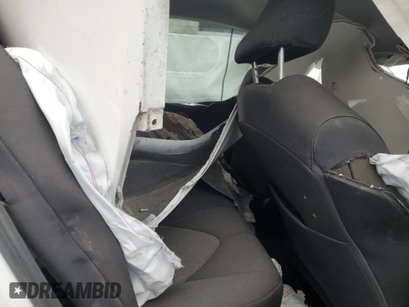 2024 Toyota Camry LE z VIN 4T1C11AKXRU899984, wystawiony jako Copart lot #53620825 z przebiegiem 35 548 mil mil oraz Nie do naprawy • Non repairable. Historia ofert i sprzedaży dostępna na DreamBid. Obrazek 10.