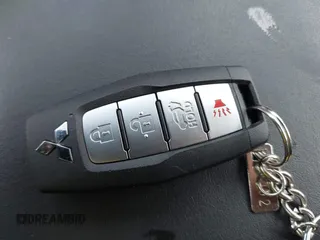 2022 Mitsubishi Outlander SE z VIN JA4J3UA84NZ086496, wystawiony jako IAAI lot #41954802 z przebiegiem 85 357 mil mil oraz . Historia ofert i sprzedaży dostępna na DreamBid. Obrazek 11.