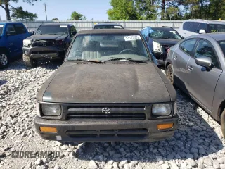1993 Toyota Pickup z VIN 4TARN81A6PZ114634, wystawiony jako Copart lot #53115865 z przebiegiem 161 536 mil mil oraz Szkoda całkowita • Salvage title. Historia ofert i sprzedaży dostępna na DreamBid. Obrazek 5.