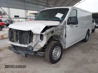 2018 Nissan NV Cargo S z VIN 1N6BF0KY8JN801254, wystawiony jako IAAI lot #42172812 z przebiegiem 117 602 mil mil oraz . Historia ofert i sprzedaży dostępna na DreamBid. Obrazek 2.