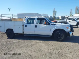 2016 Ford Super Duty F-250 SRW XL with VIN 1FD7W2A68GED17013, listed as a IAAI auction lot 40889560 with 133,390 mi miles. Bid and sale history available at carsss.com. Image 13.
