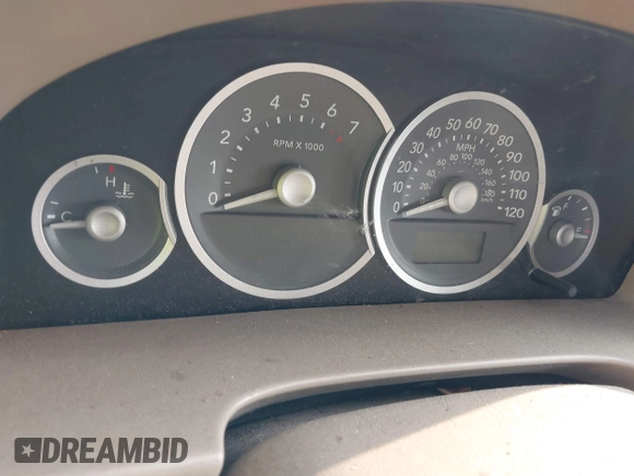 2005 Mercury Mariner Luxury with VIN 4M2YU57105DJ32592, listed as a IAAI auction lot 42433116 with Not provided miles and . Bid and sale history available at DreamBid. Image 7.