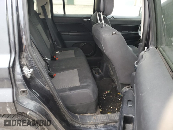 2014 Jeep Patriot Altitude with VIN 1C4NJPBA1ED758284, listed as a Copart auction lot 41959215 with 147,320 mi miles and Salvage Title. Bid and sale history available at DreamBid. Image 10.