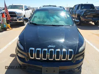 2017 Jeep Cherokee Latitude with VIN 1C4PJLCB4HW586821, listed as a IAAI auction lot 42041642 with 94,161 mi miles and . Bid and sale history available at DreamBid. Image 12.