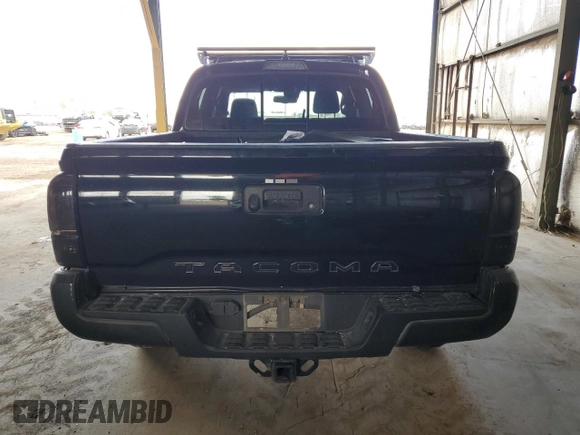 2020 Toyota Tacoma SR5 z VIN 5TFCZ5AN0LX229364, wystawiony jako Copart lot #55695505 z przebiegiem 69 908 mil mil oraz Szkoda całkowita • Salvage title. Historia ofert i sprzedaży dostępna na DreamBid. Obrazek 6.