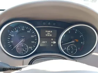 2010 Mercedes-Benz M-Class ML 350 with VIN 4JGBB8GBXAA610889, listed as a IAAI auction lot 41321391 with 97,610 mi miles. Bid and sale history available at carsss.com. Image 7.