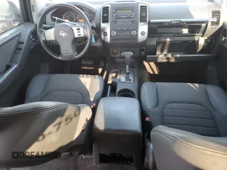 2010 Nissan Frontier Pro-4X с VIN 1N6AD0EV6AC427323, выставлен на аукционе Copart как лот 58219055 с пробегом 243 206 миль миль и Списание • Salvage title. История ставок и продаж доступна на DreamBid. Изображение 8.