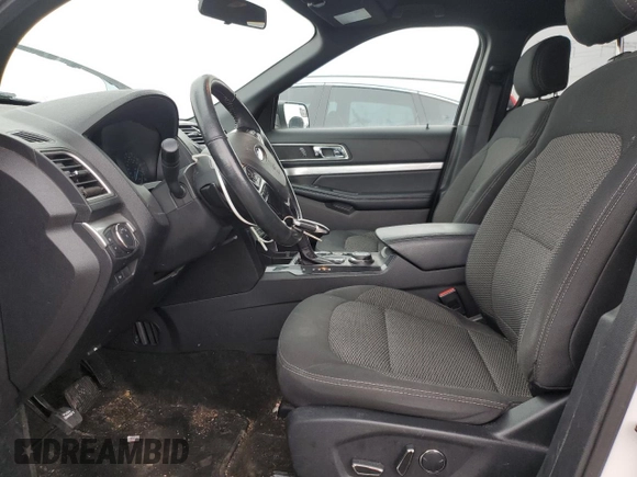 2017 Ford Explorer XLT with VIN 1FM5K8D82HGD81430, listed as a Copart auction lot 55413035 with 52,515 mi miles and Salvage title. Bid and sale history available at DreamBid. Image 7.