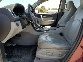 2010 GMC Acadia SLT1 with VIN 1GKLVMEDXAJ264974, listed as a Copart auction lot 61571175 with 169,688 mi miles and Salvage title. Bid and sale history available at DreamBid. Image 7.