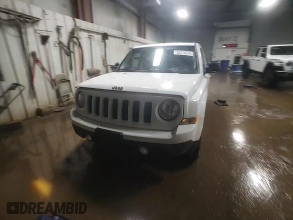2013 Jeep Patriot Latitude with VIN 1C4NJPFA0DD250364, listed as a Copart auction lot 86316314 with 68,686 mi miles and Salvage Title. Bid and sale history available at carsss.com. Image 13.