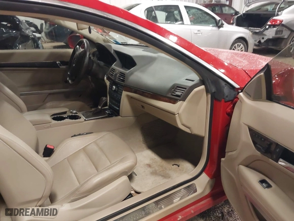 2010 Mercedes-Benz E-Class E 350 with VIN WDDKJ5GB2AF013475, listed as a IAAI auction lot 41656709 with 93,126 mi miles. Bid and sale history available at carsss.com. Image 5.