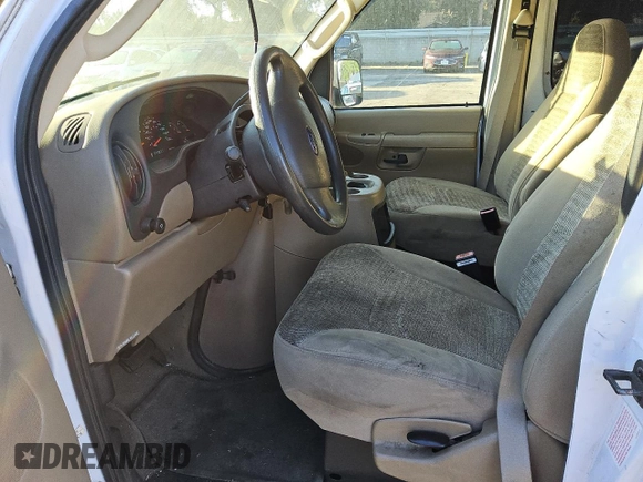 2004 Ford Econoline Cargo with VIN 1FTRE14W54HA62532, listed as a Copart auction lot 49949775 with Not Provided miles and Clean Title. Bid and sale history available at carsss.com. Image 7.