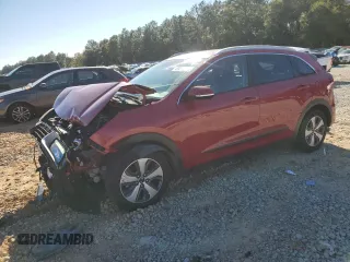 2017 Kia Niro Touring Launch Edition with VIN KNDCC3LC6H5055773, listed as a Copart auction lot 89213585 with 102,133 mi miles and Salvage Title. Bid and sale history available at carsss.com. Image 1.