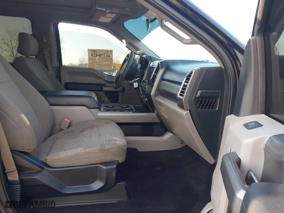 2017 Ford Super Duty F-250 SRW Lariat with VIN 1FT7W2BTXHEE16331, listed as a IAAI auction lot 41770428 with 71,992 mi miles. Bid and sale history available at carsss.com. Image 5.