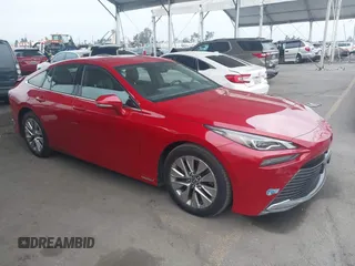 2021 Toyota Mirai XLE with VIN JTDAAAAA5MA001062, listed as a IAAI auction lot 41158900 with 30,106 mi miles and . Bid and sale history available at carsss.com. Image 1.