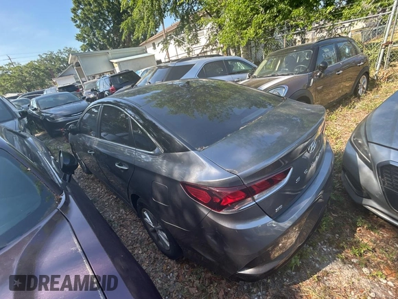 2018 Hyundai Sonata SE with VIN 5NPE24AF9JH613295, listed as a Copart auction lot 54958675 with 121,044 mi miles and Salvage Title. Bid and sale history available at carsss.com. Image 3.