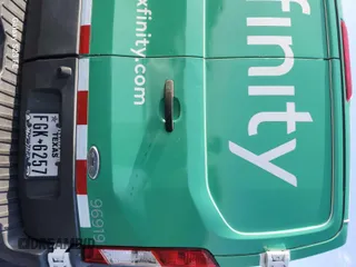 2015 Ford Transit Cargo z VIN 1FTNR1ZM8FKA45398, wystawiony jako IAAI lot #42521006 z przebiegiem 111 526 mil mil oraz . Historia ofert i sprzedaży dostępna na DreamBid. Obrazek 26.