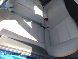 2017 Hyundai Elantra SE z VIN 5NPD74LF8HH187040, wystawiony jako IAAI lot #41350743 z przebiegiem 78 119 mil mil oraz . Historia ofert i sprzedaży dostępna na DreamBid. Obrazek 18.