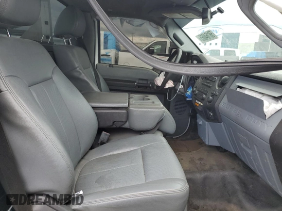 2015 Ford F-350 XL с VIN 1FTBF3A65FEA63831, выставлен на аукционе Copart как лот 58164065 с пробегом 230 557 миль миль и Списание • Salvage title. История ставок и продаж доступна на DreamBid. Изображение 10.