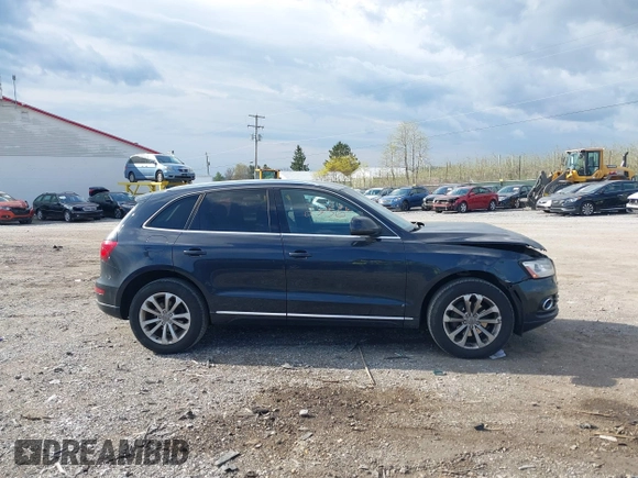 2014 Audi Q5 Premium Plus with VIN WA1LFAFP1EA114946, listed as a IAAI auction lot 42042556 with 190,787 mi miles. Bid and sale history available at carsss.com. Image 13.