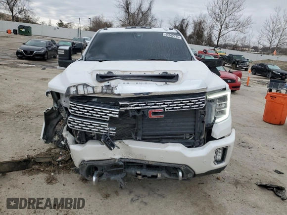 2021 GMC Sierra 3500HD Denali z VIN 1GT49WEY2MF223992, wystawiony jako Copart lot #44362795 z przebiegiem 105 489 mil mil oraz Szkoda całkowita • Salvage title. Historia ofert i sprzedaży dostępna na DreamBid. Obrazek 5.
