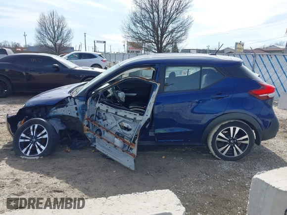 2019 Nissan Kicks S with VIN 3N1CP5CU9KL537043, listed as a IAAI auction lot 41766823 with Not Provided miles. Bid and sale history available at carsss.com. Image 15.
