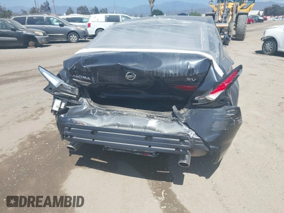 2019 Nissan Altima 2.5 SV with VIN 1N4BL4DVXKC192757, listed as a IAAI auction lot 41967586 with 31,066 mi miles. Bid and sale history available at carsss.com. Image 6.