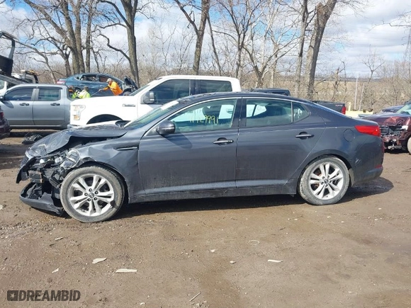2011 Kia Optima EX with VIN KNAGN4A75B5156895, listed as a IAAI auction lot 41729991 with 151,348 mi miles. Bid and sale history available at carsss.com. Image 14.