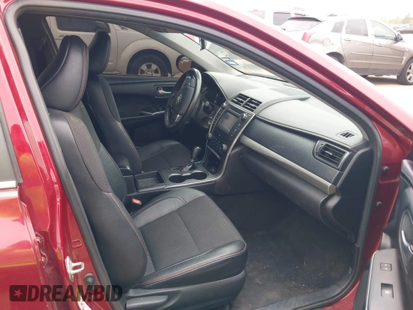 2017 Toyota Camry XLE z VIN 4T1BF1FK2HU759805, wystawiony jako IAAI lot #42313459 z przebiegiem 186 274 mil mil oraz . Historia ofert i sprzedaży dostępna na DreamBid. Obrazek 5.