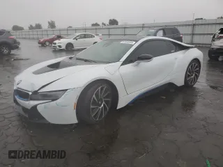 2014 BMW i8 with VIN WBY2Z2C59EVX64102, listed as a Copart auction lot 84950884 with 0 mi miles and Salvage Title. Bid and sale history available at carsss.com. Image 1.