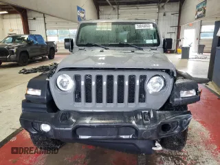 2018 Jeep Wrangler Unlimited Sport with VIN 1C4HJXDN7JW300342, listed as a Copart auction lot 58048065 with 52,791 mi miles and Salvage title. Bid and sale history available at DreamBid. Image 5.